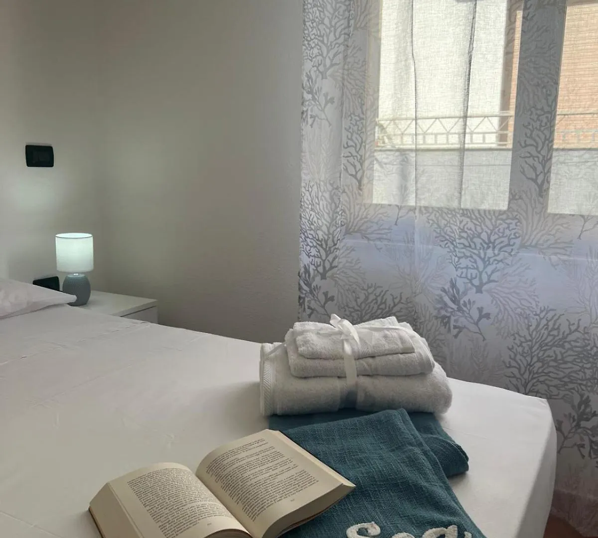 Il Canarino Affittacamere La Caletta Bed & Breakfast