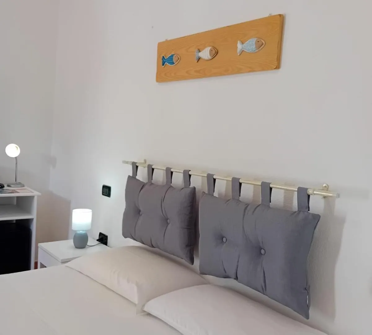 Bed & Breakfast Il Canarino Affittacamere La Caletta